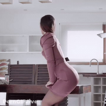 Amateur Big Ass Brunette Kristy Black GIF