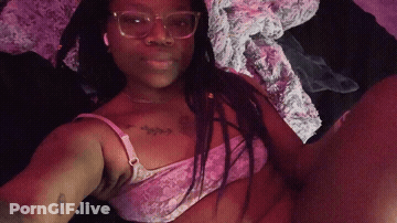 Fansly.com/beanmcqueen GIF