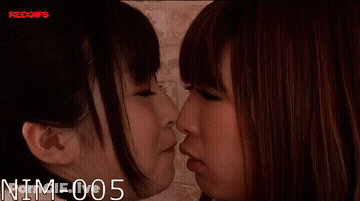 [Nim-005] Mimi Asuka And Nana Saeki GIF