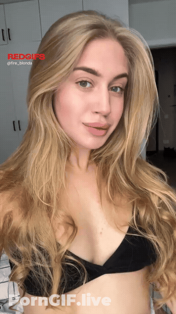 Warning: Blonde Bombshell Ahead. Prepare To Lose Your Mind (And Other Body Parts). GIF