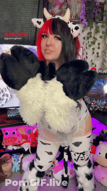 Who Knew Cows Got So Curvy GIF