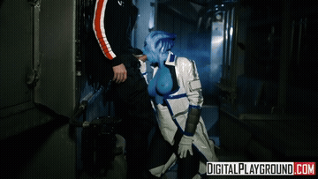 Alien Big Dick Big Tits Cosplay GIF