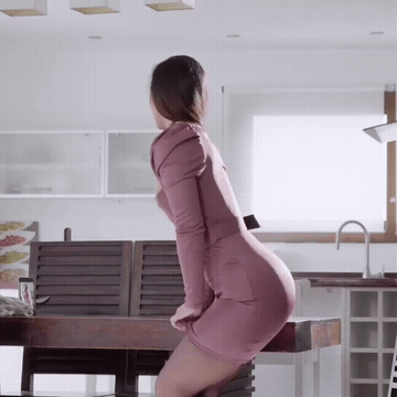 Amateur Big Ass Brunette Kristy Black GIF