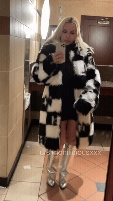 Big Tits Blonde Boobs MILF GIF