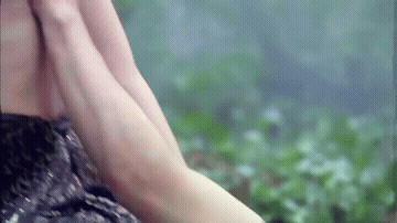 Celebrity Natalie Dormer Natural Tits Nude GIF