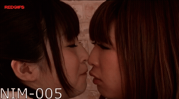 [Nim-005] Mimi Asuka And Nana Saeki GIF
