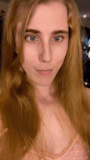 You Don’t Mind Submitting To A Girl With A Little Extra Do You Honey~?😇🍆💕 GIF